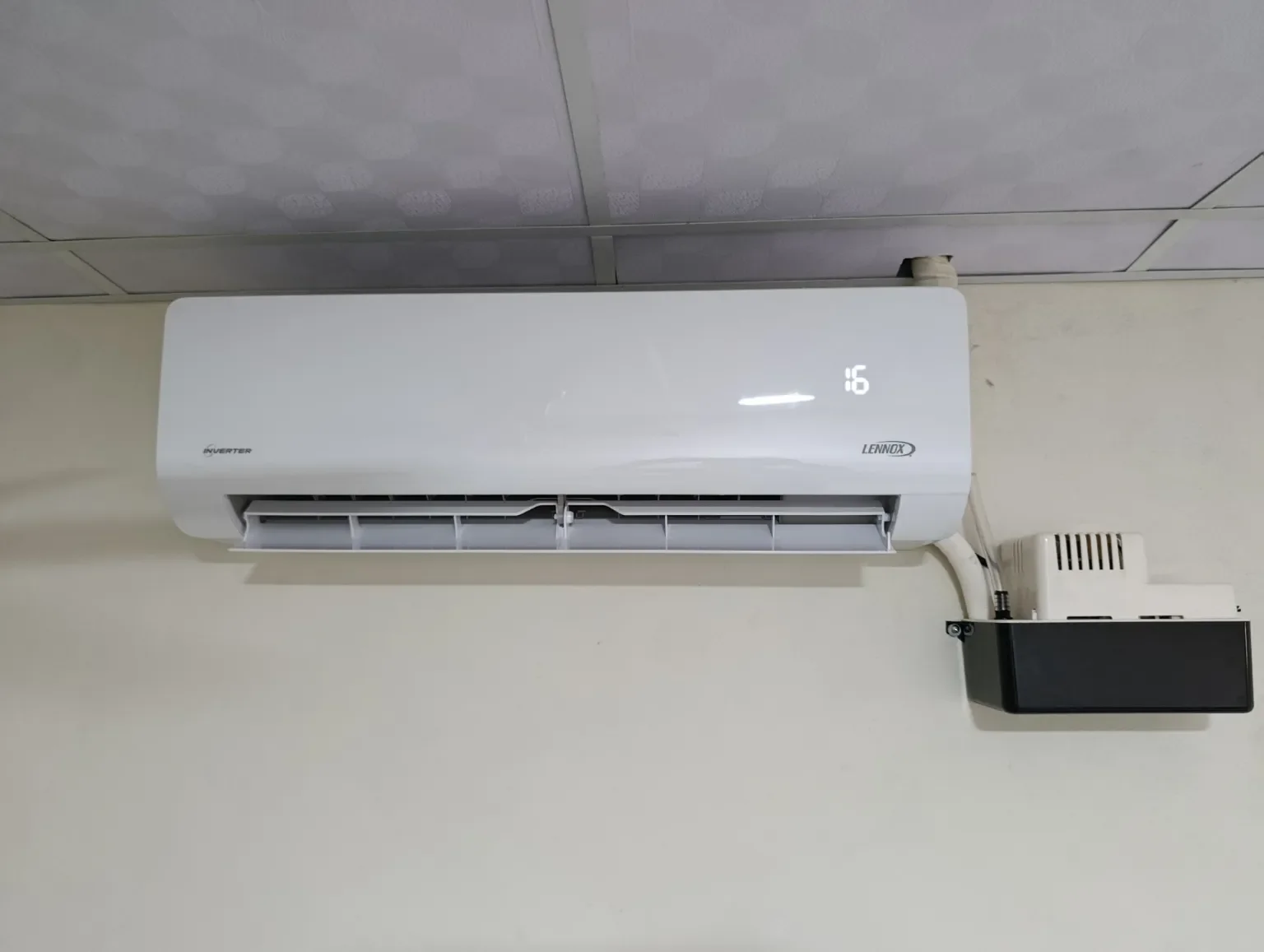 Mantenimiento, reparación e instalaciónes de equipos de aire acondicionado residencial y comercial., foto 1 de 5